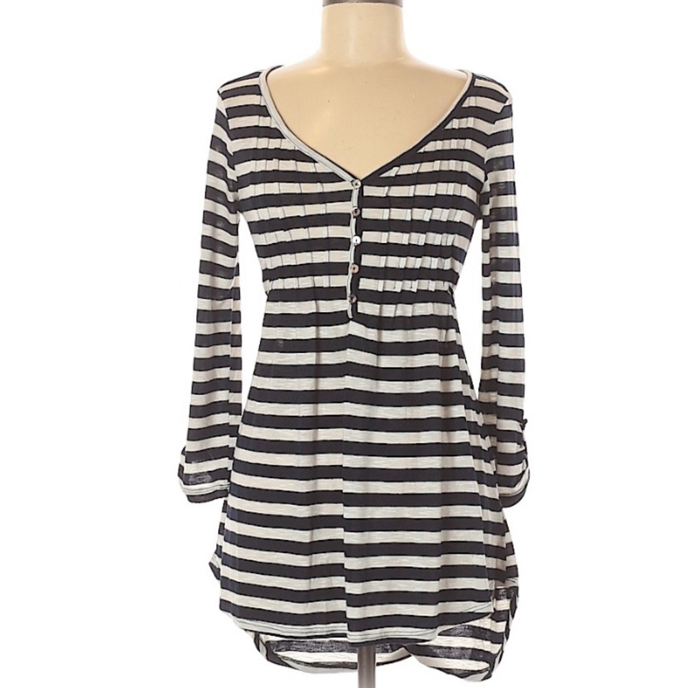 Iris & Navy | Striped tunic. Size Medium